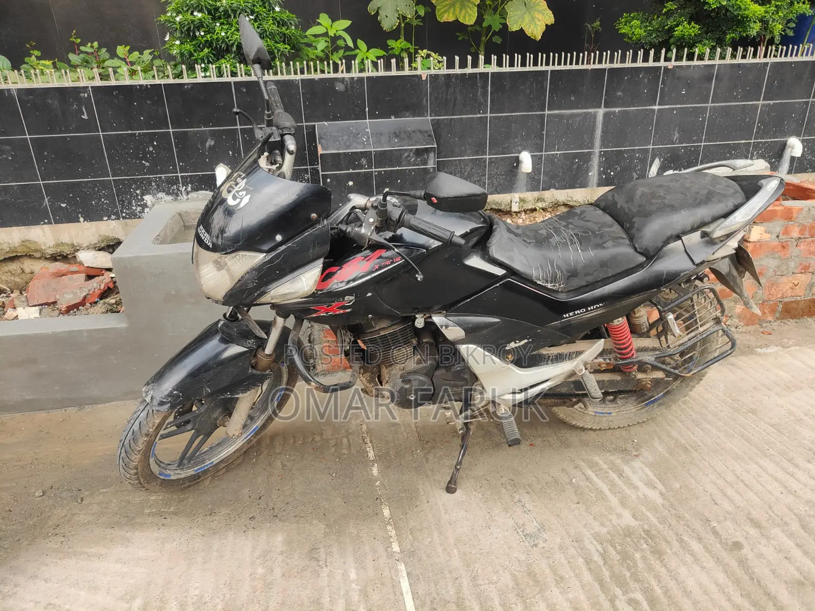 Hero 2011 Black