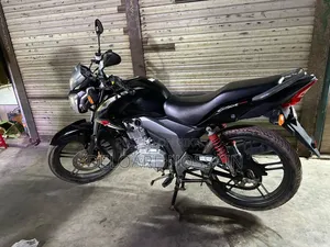 সুজুকি জিএসএক্স ১২৫ ২০২৩ ব্ল্যাক