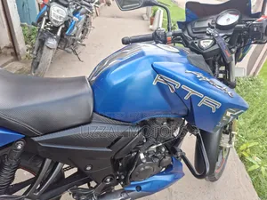 TVS Apache RTR 160 2V 2018 Blue