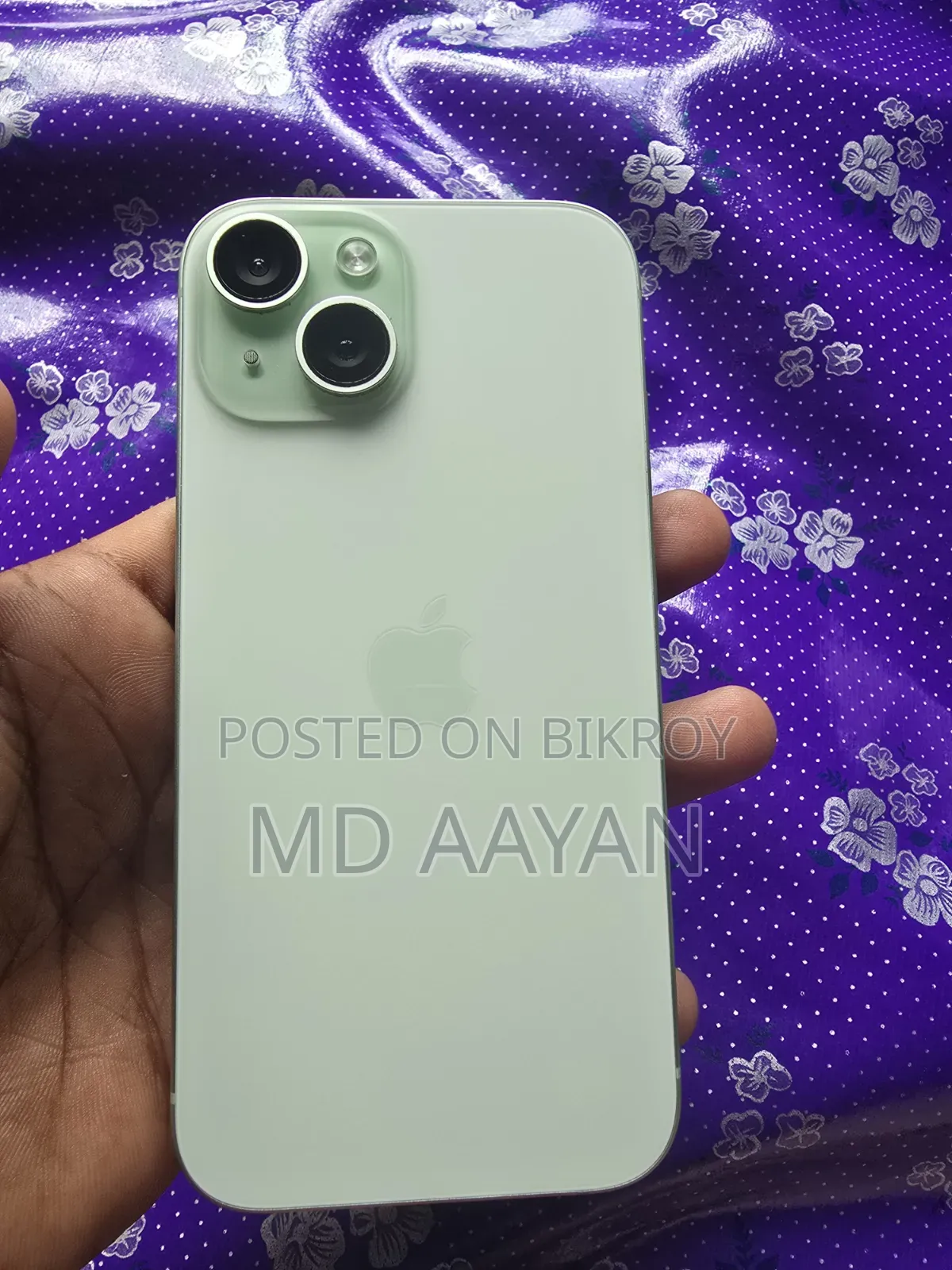 Apple iPhone 15 128 GB Green