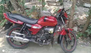 মোটরসাইকেল ২০১৩ লাল