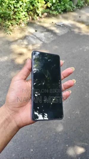 iQOO 256 GB Blue
