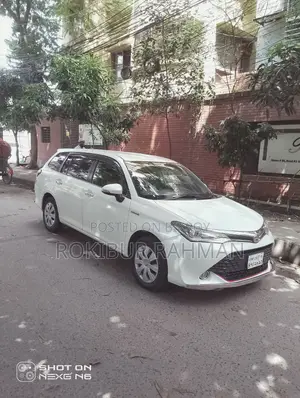 টয়োটা করোল্লা ফিল্ডার ১.৫ হাইব্রিড এফডব্লিউডি ২০১৬ পার্ল