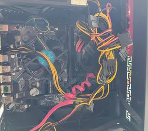 Desktop Computer MSI model 4GB RAM Intel Core i3 SSD 128GB