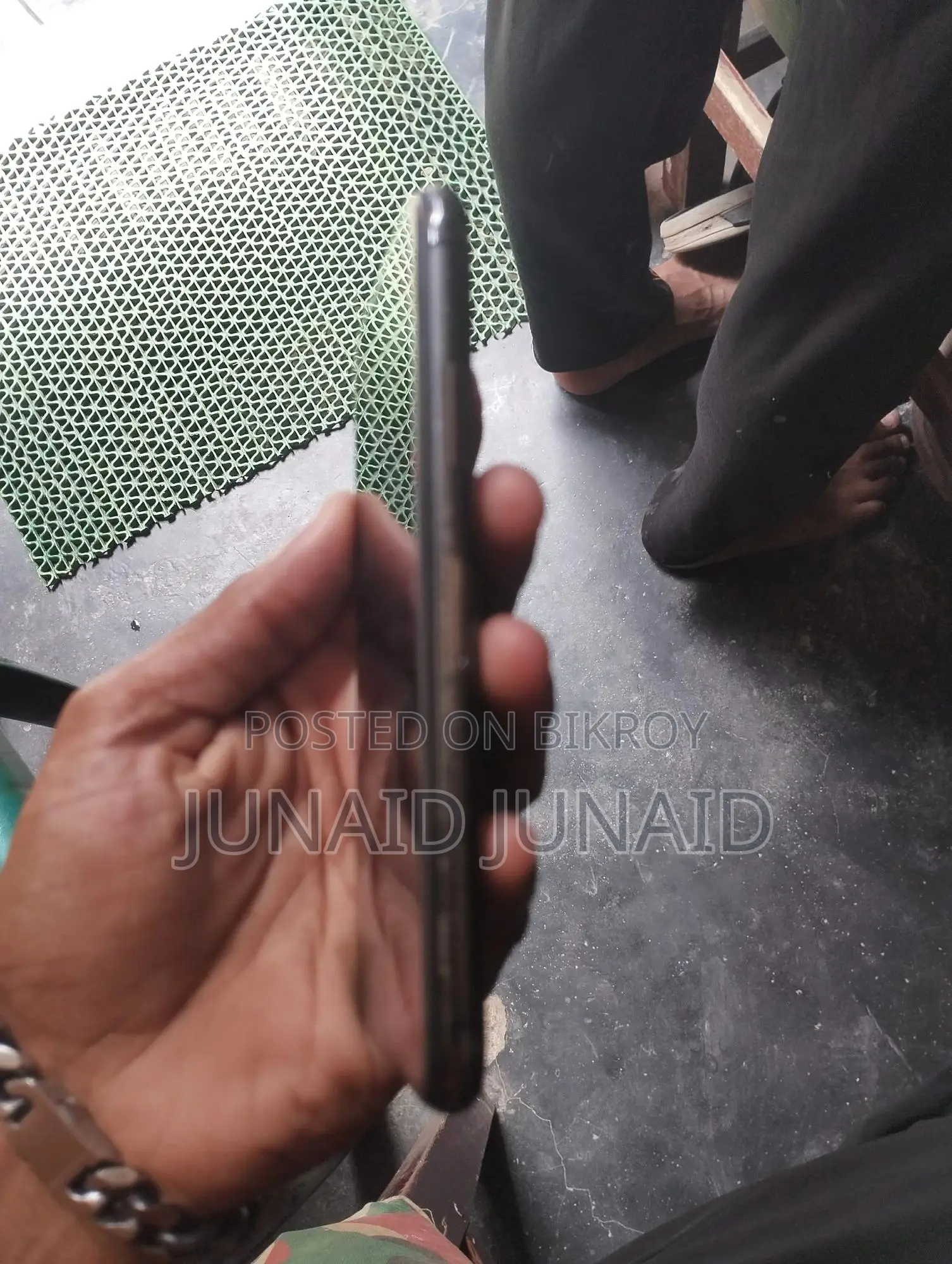 অ্যাপল আইফোন এক্স ৬৪ জিবি কালো