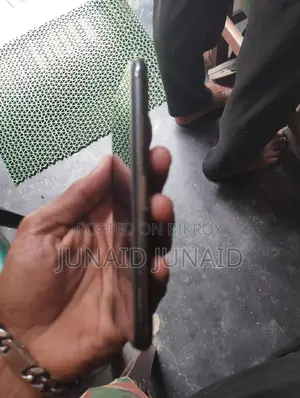 অ্যাপল আইফোন এক্স ৬৪ জিবি কালো