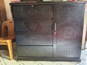 Urgent Wardrobe Sell