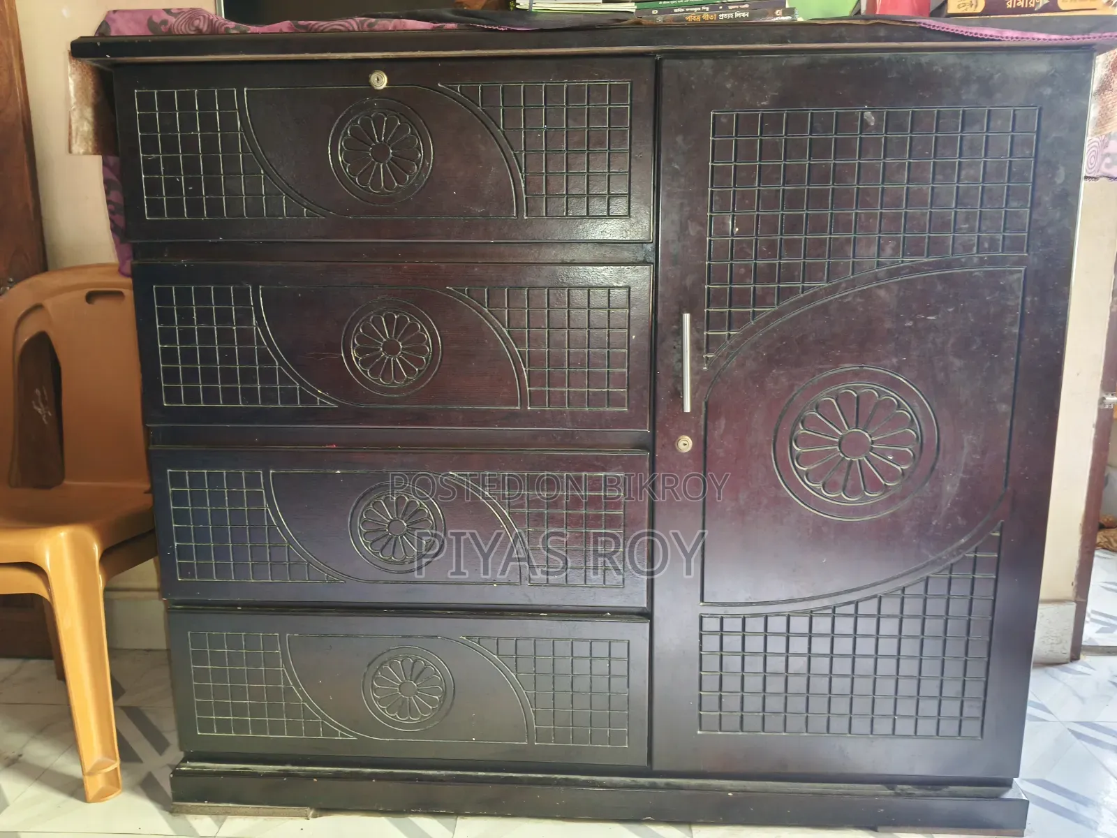 Urgent Wardrobe Sell