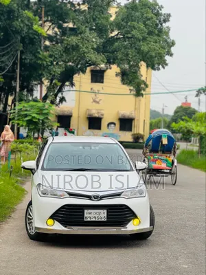 টয়োটা অ্যাক্সিও ১.৩ এক্স টুডব্লিউডি ২০১৬ সাদা