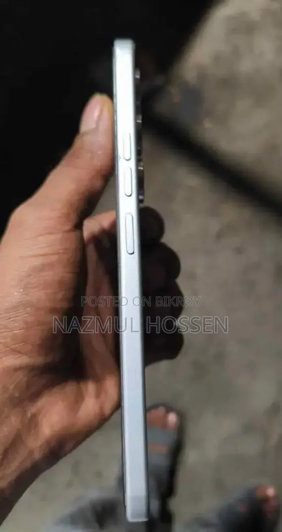 টেকনো স্পার্ক ৪০ প্রো ১২৮ জিবি সিলভার