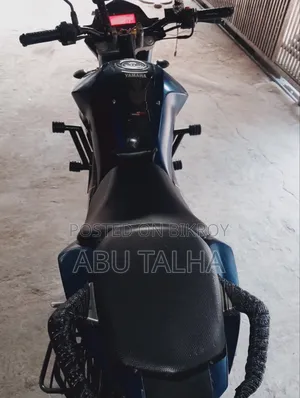 ইয়ামাহা এফজেডএস ভি২ ২০২০ নীল