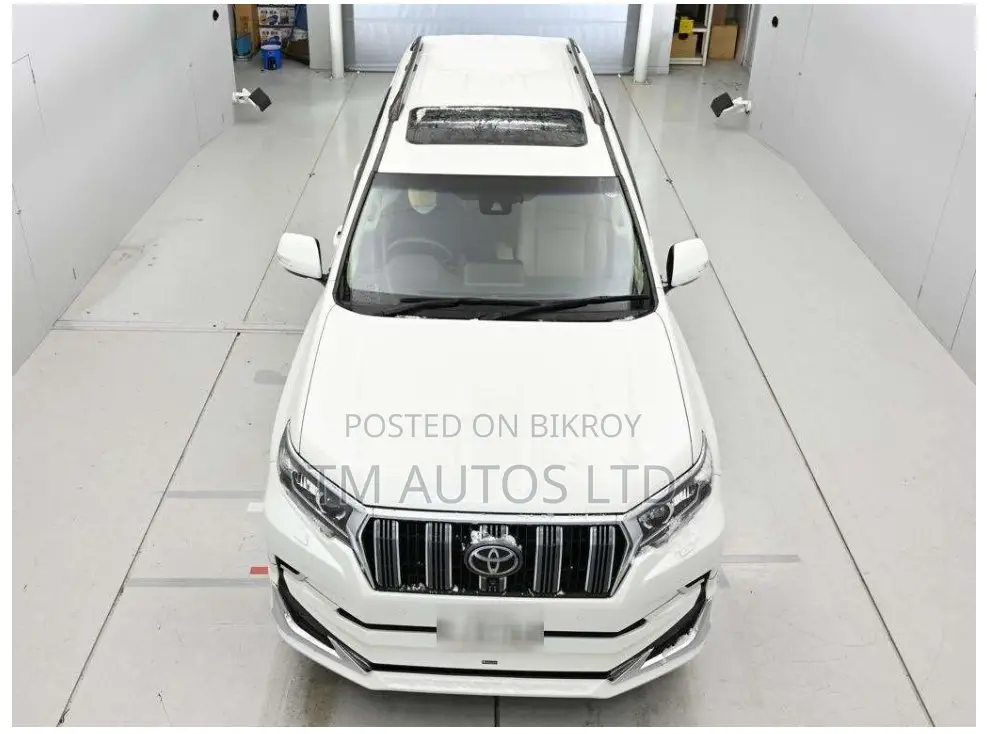 Toyota Land Cruiser Prado 2.7 2022 Pearl