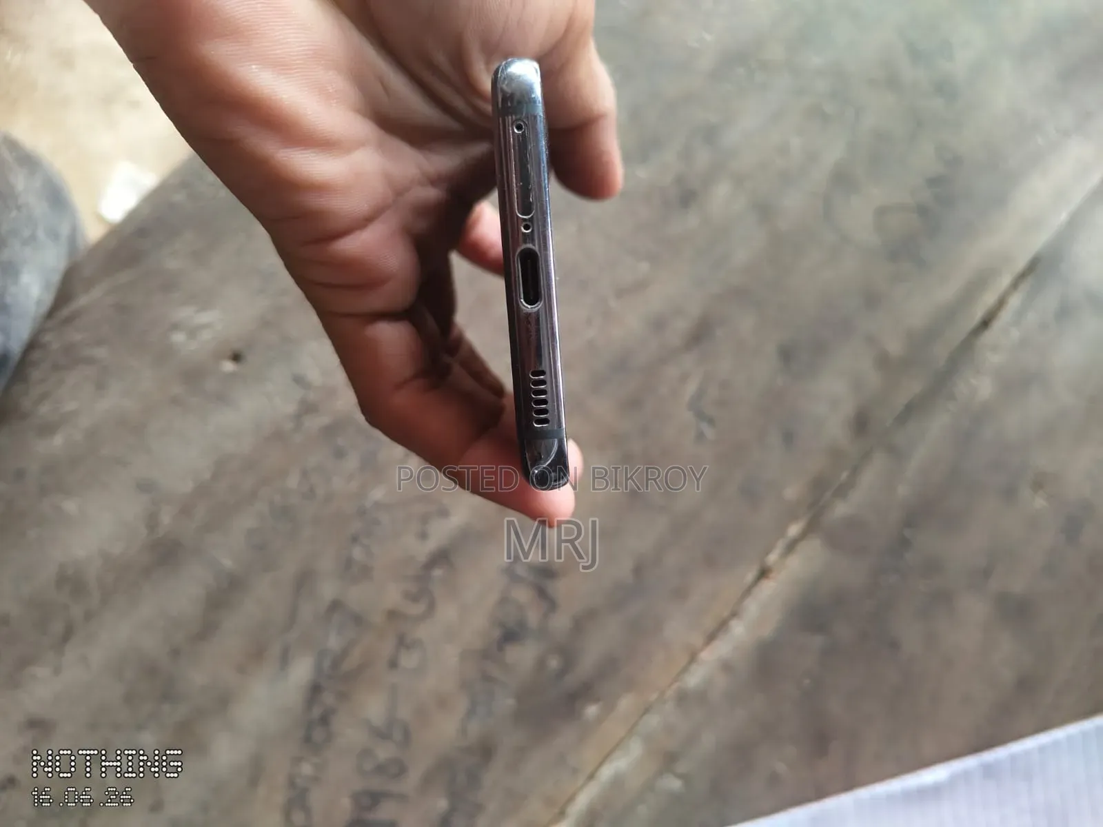 স্যামসাং গ্যালাক্সি এস২১ ৫জি ১২৮ জিবি ব্ল্যাক