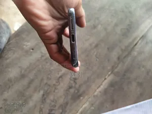 স্যামসাং গ্যালাক্সি এস২১ ৫জি ১২৮ জিবি ব্ল্যাক