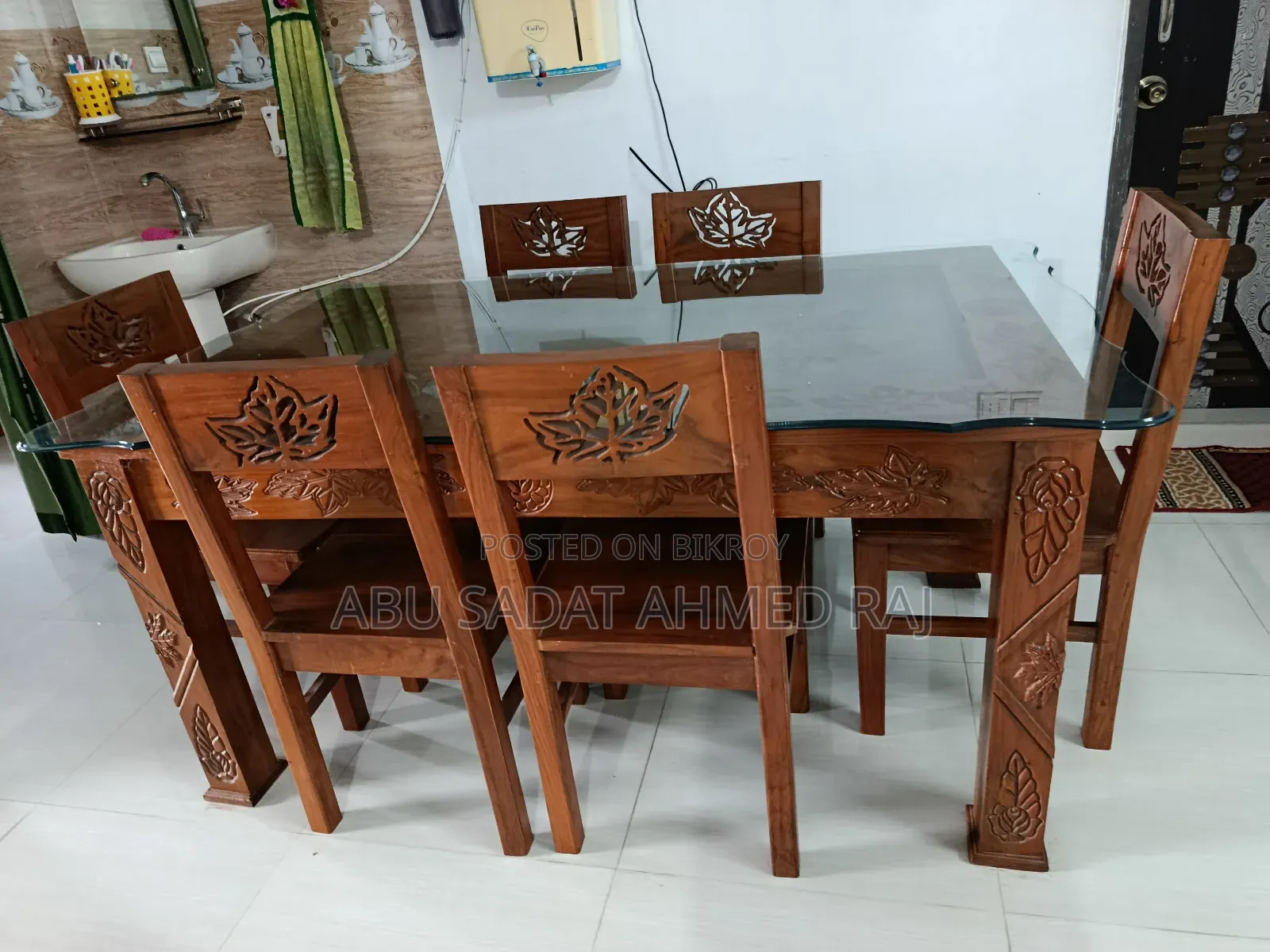 চিটাগাং এর ঐতিহ্যবাহী কাঠের তৈরি ডাইনিং টেবিল