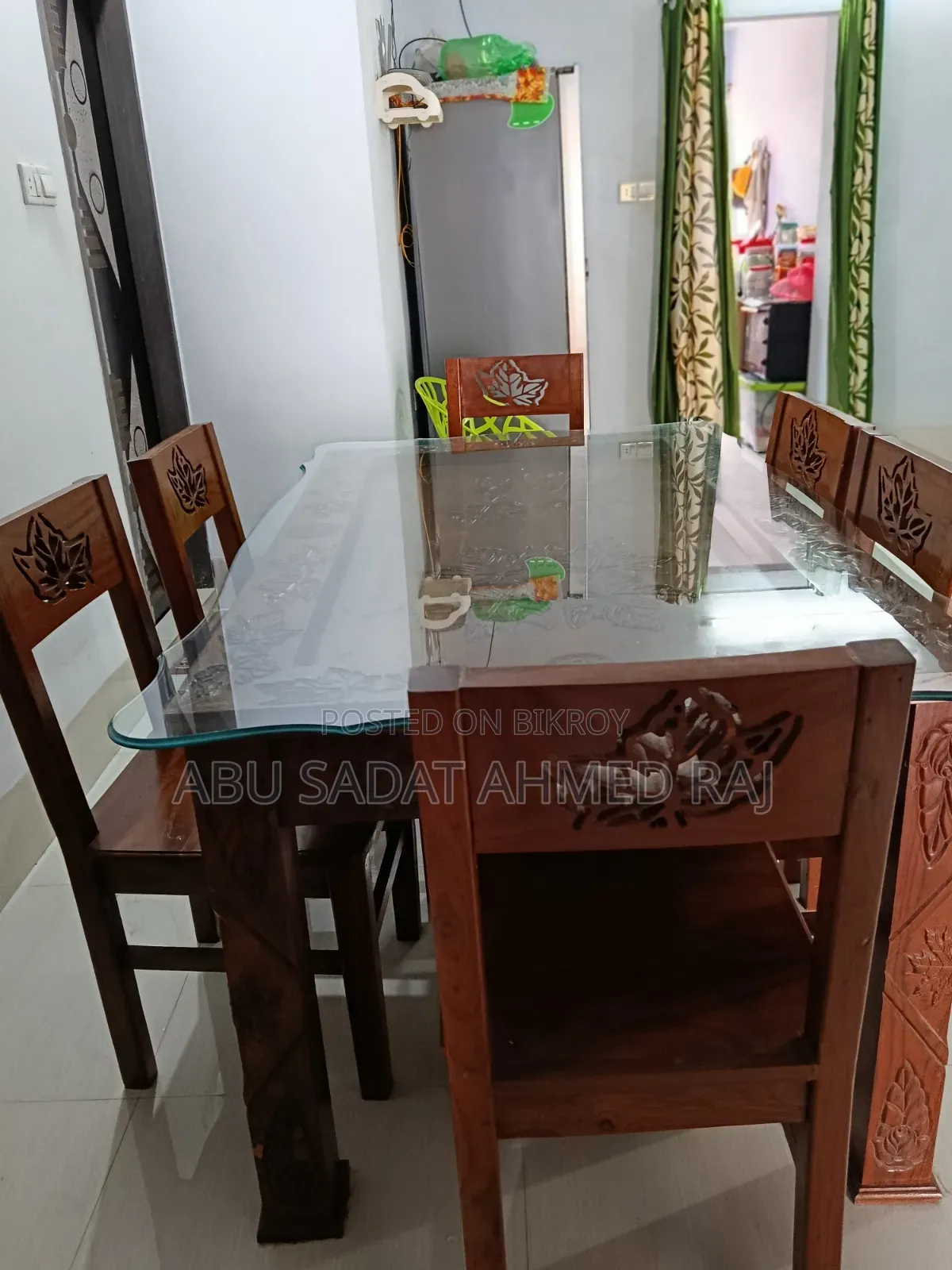 চিটাগাং এর ঐতিহ্যবাহী কাঠের তৈরি ডাইনিং টেবিল