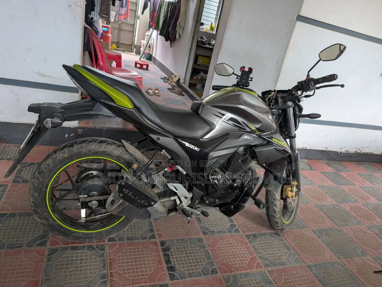Suzuki Gixxer 2025 Gray