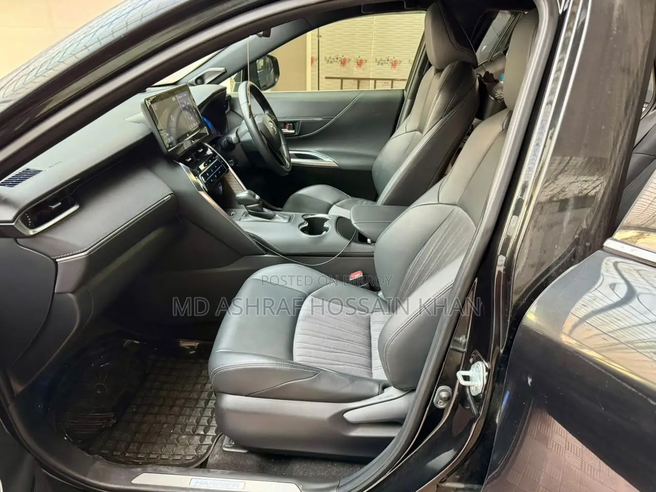 Toyota Harrier 2.5 Hybrid 2021 Black