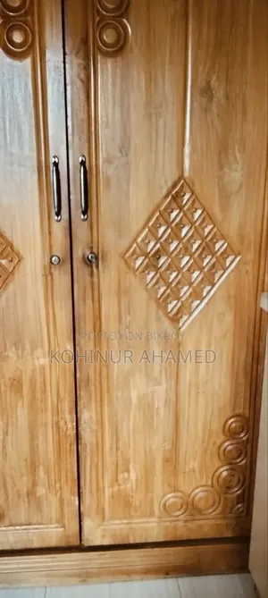 ব্যবহৃত নতুনের মতো আলমারি অর্গানাইজার সেগুন কাঠ ফার্নিচার