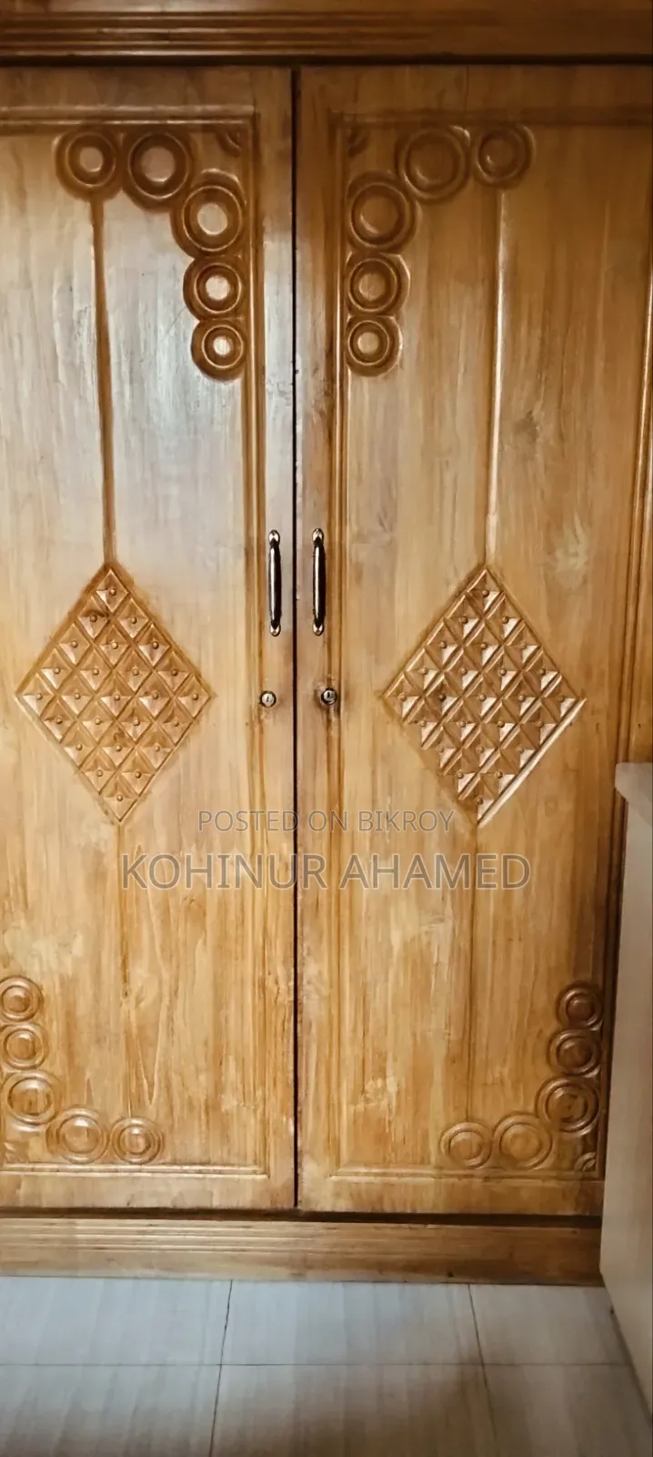 ব্যবহৃত নতুনের মতো আলমারি অর্গানাইজার সেগুন কাঠ ফার্নিচার