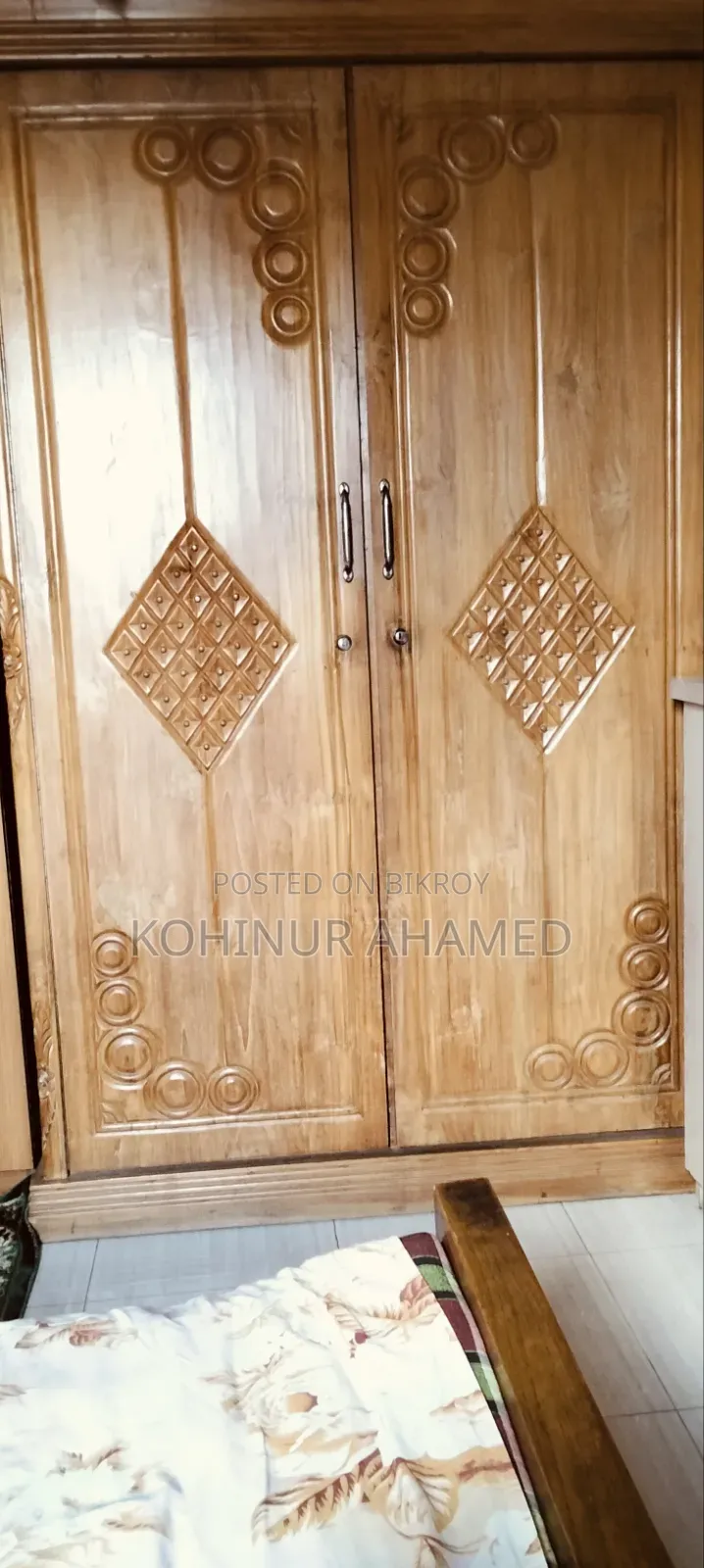ব্যবহৃত নতুনের মতো আলমারি অর্গানাইজার সেগুন কাঠ ফার্নিচার