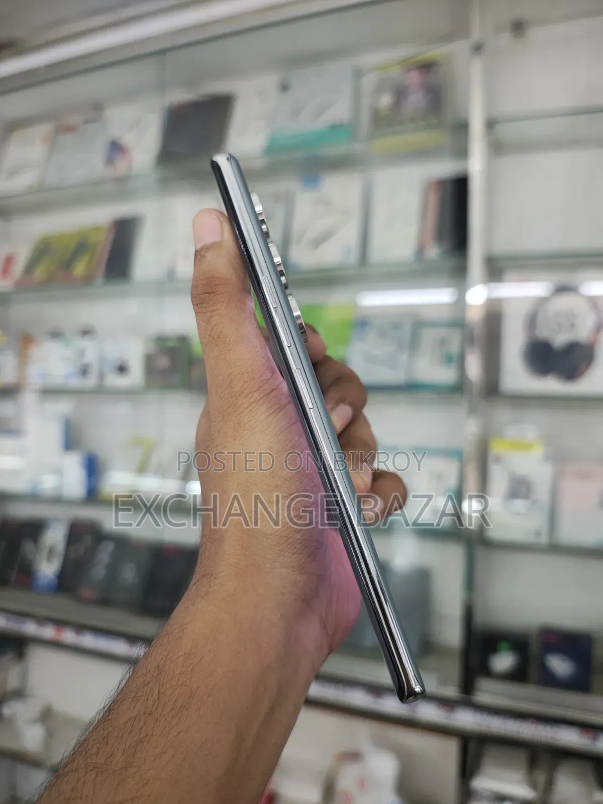 টেকনো ক্যামন ৪০ প্রো ৫জি ২৫৬ জিবি ব্লু