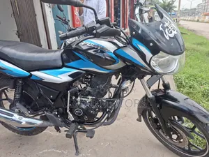 Bajaj Discover 125 2021 Black