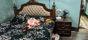 মেট্রেস বেড