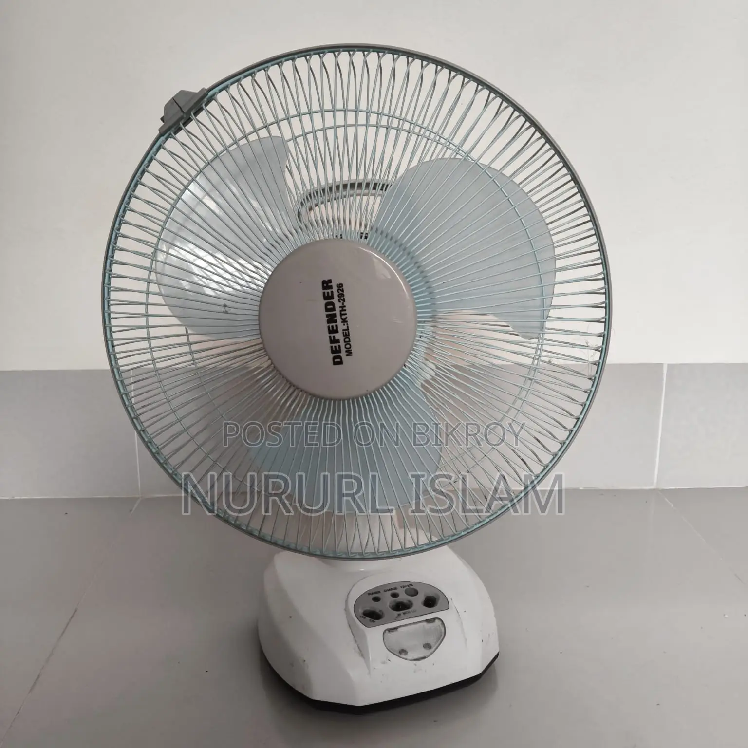 Defender Rechargeable Fan 12 Inch With New 6v Battery