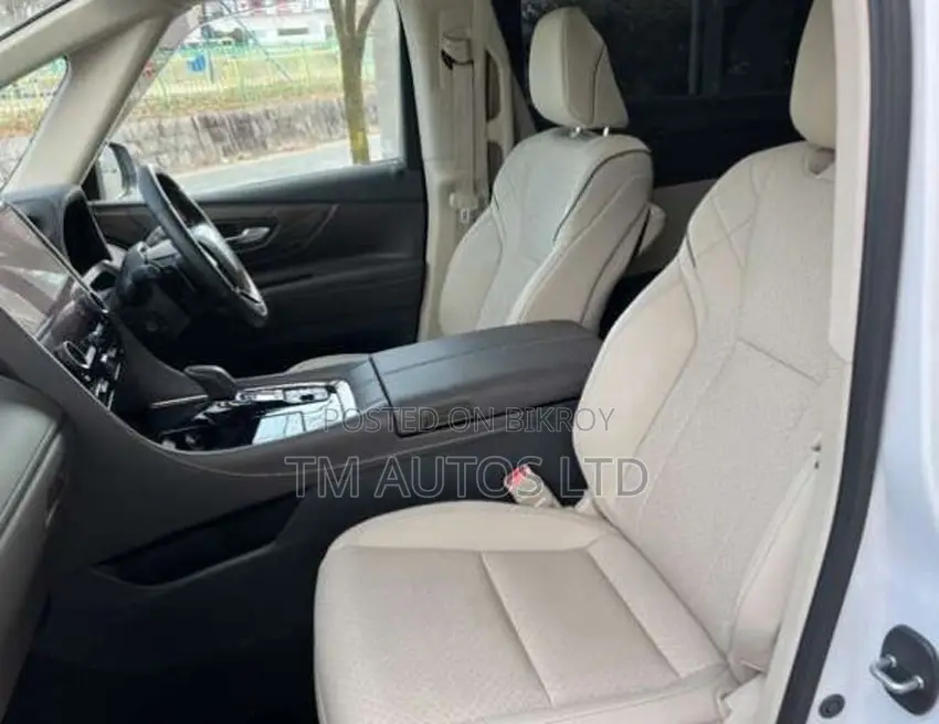 Toyota Alphard 2.5 Hybrid All Wheel Drive 2023 Pearl