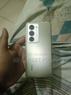 রিয়েলমি ১২৮ জিবি