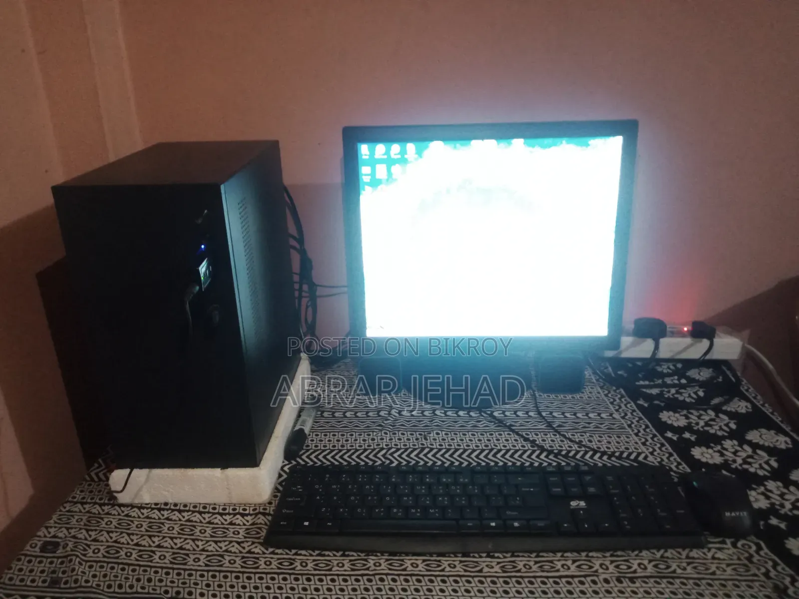 Desktop Computer 4GB Intel Core i3 SSD 128GB