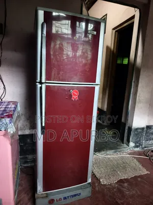 LG Butterfly Top-Mount Double-Door Refrigerator