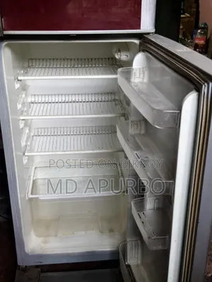 LG Butterfly Top-Mount Double-Door Refrigerator