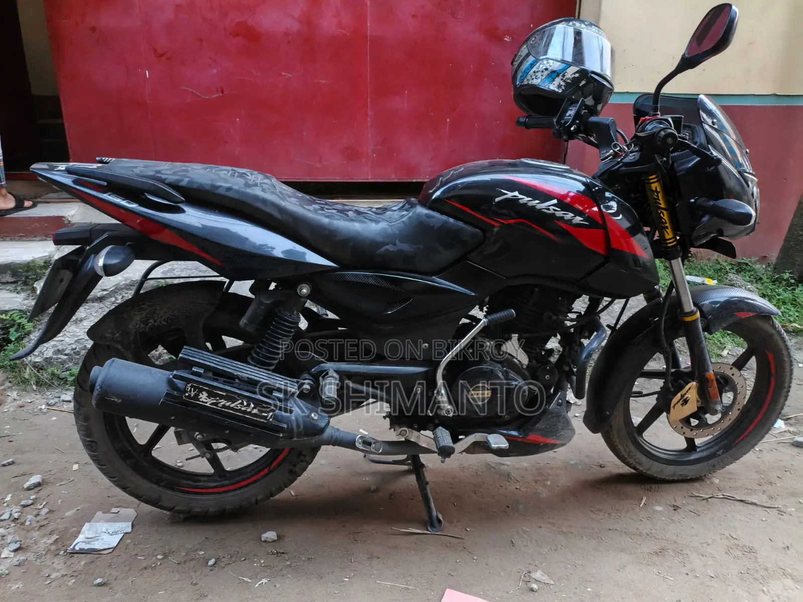 বাজাজ পালসার ১৫০ ২০২২ রেড
