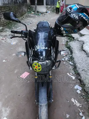 বাজাজ পালসার ১৫০ ২০২২ রেড