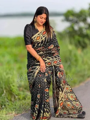 Viral Jamdani Saree With Blouse PCS