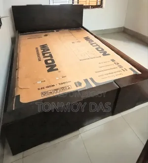 একটি বক্স খাট বিক্রি করব।