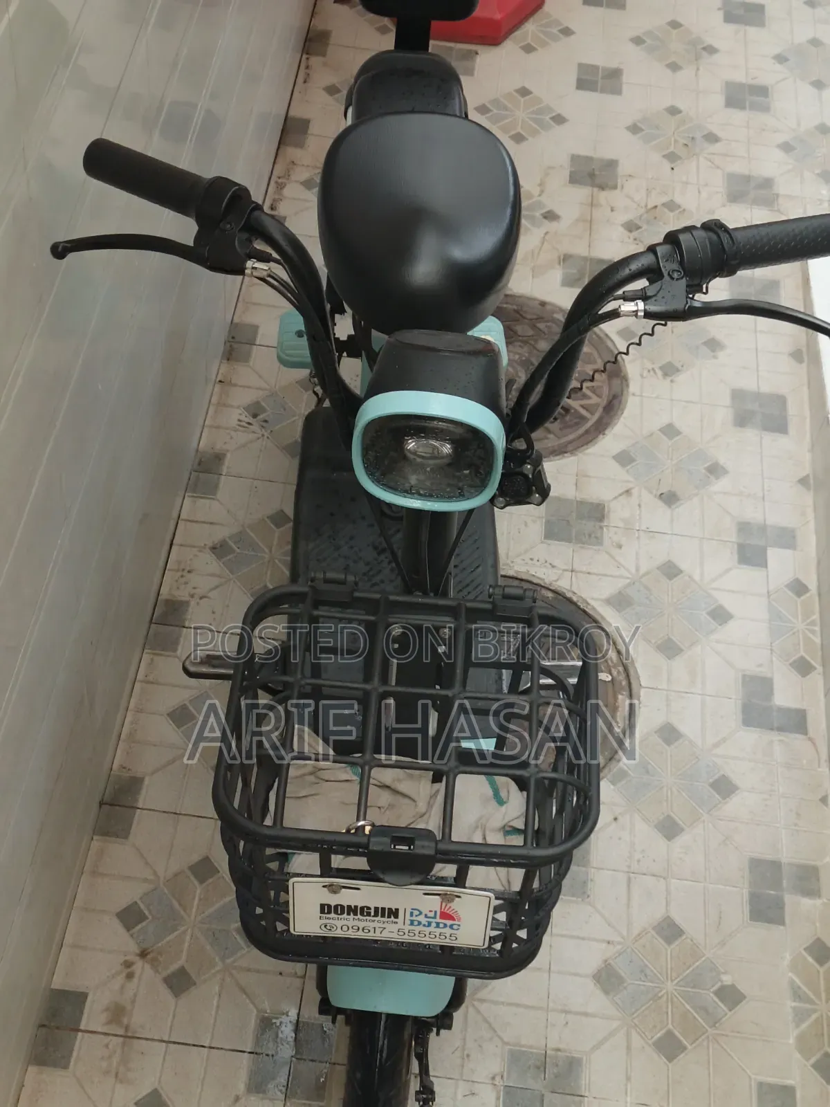 মোটরসাইকেল ২০২৫ সাদা