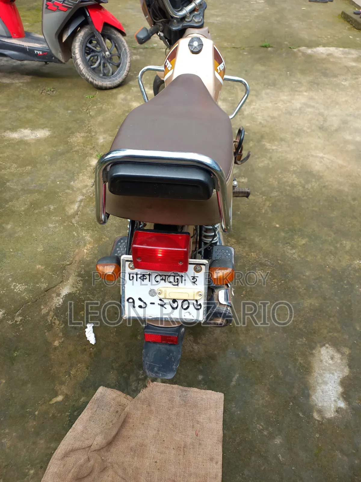 TVS XL 100 2022 Beige
