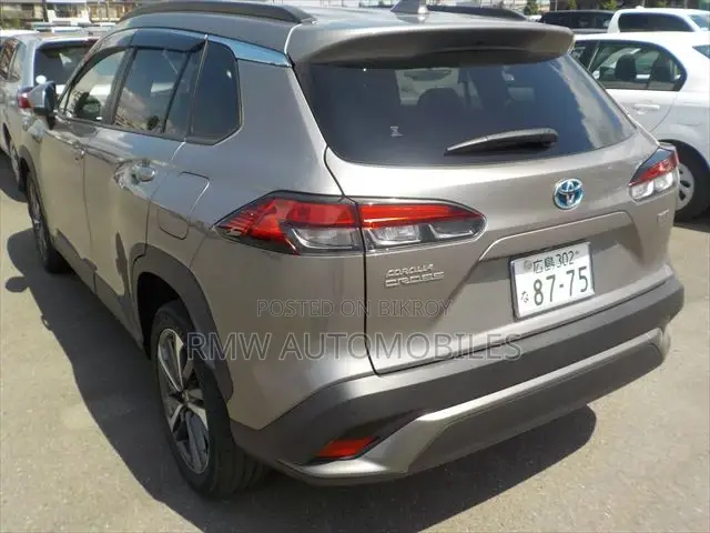 Toyota Corolla Cross 1.8 Hybrid FWD 2022 Brown