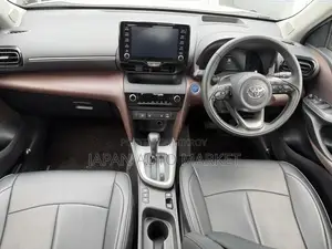 Toyota Yaris Cross 2021 Pearl