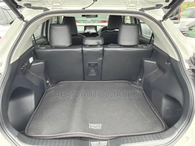Toyota Yaris Cross 2021 Pearl