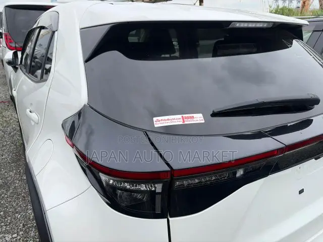 Toyota Yaris Cross 2021 Pearl