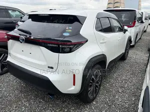 Toyota Yaris Cross 2021 Pearl