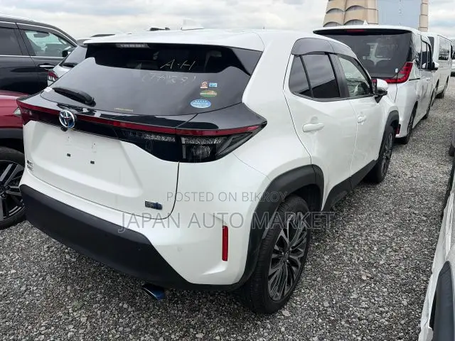 Toyota Yaris Cross 2021 Pearl