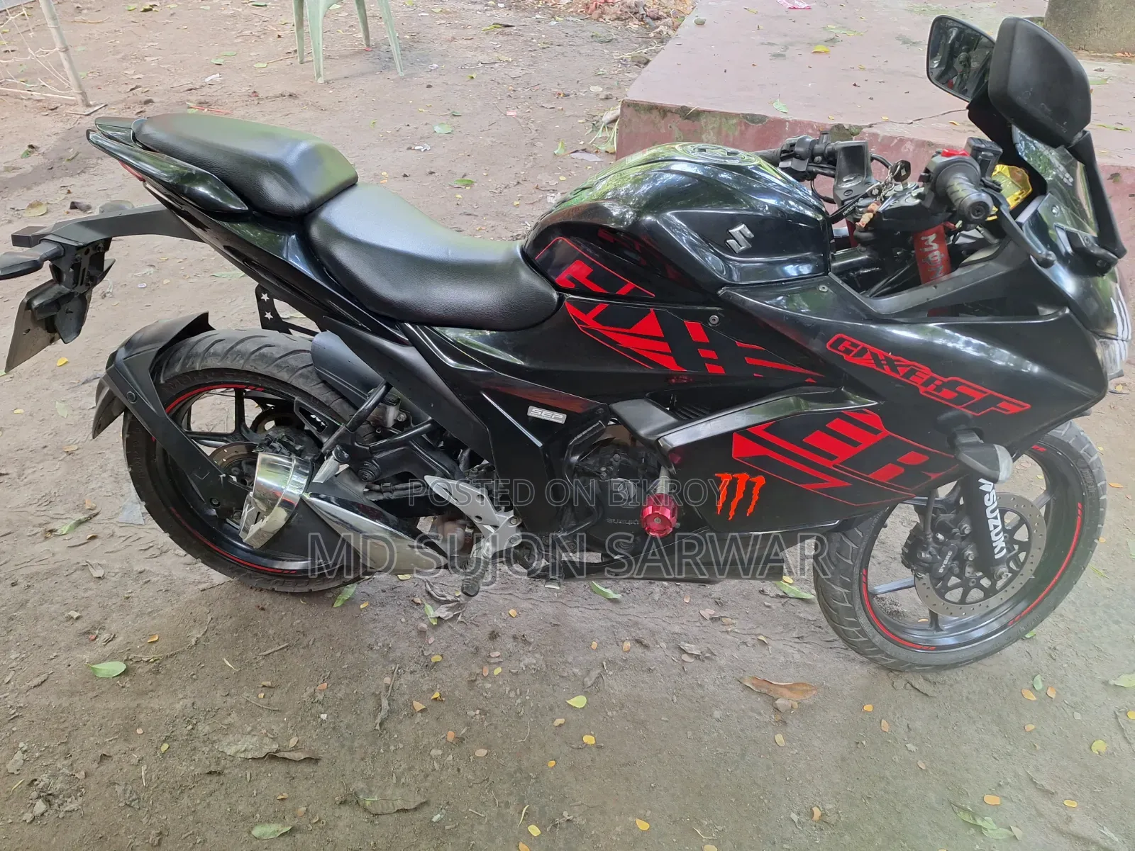 সুজুকি জিক্সার এসএফ ২০২২ কালো