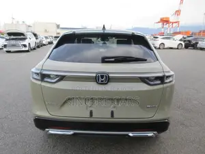 Honda Vezel 2021 Beige