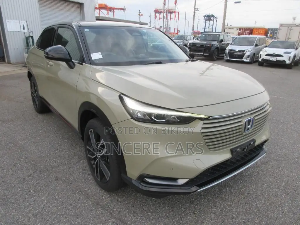 Honda Vezel 2021 Beige