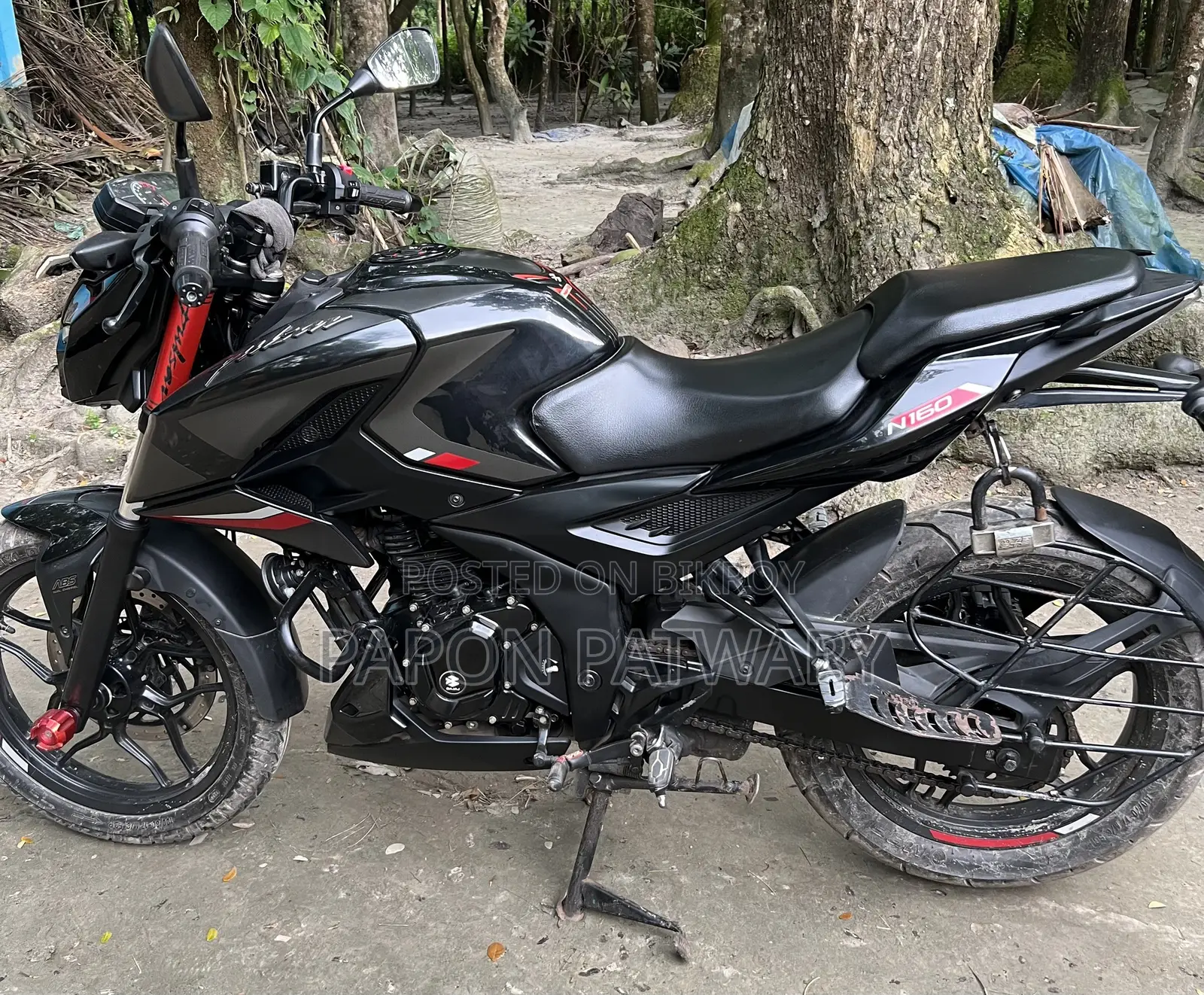 বাজাজ পালসার এন১৬০ ২০২৫ ব্ল্যাক